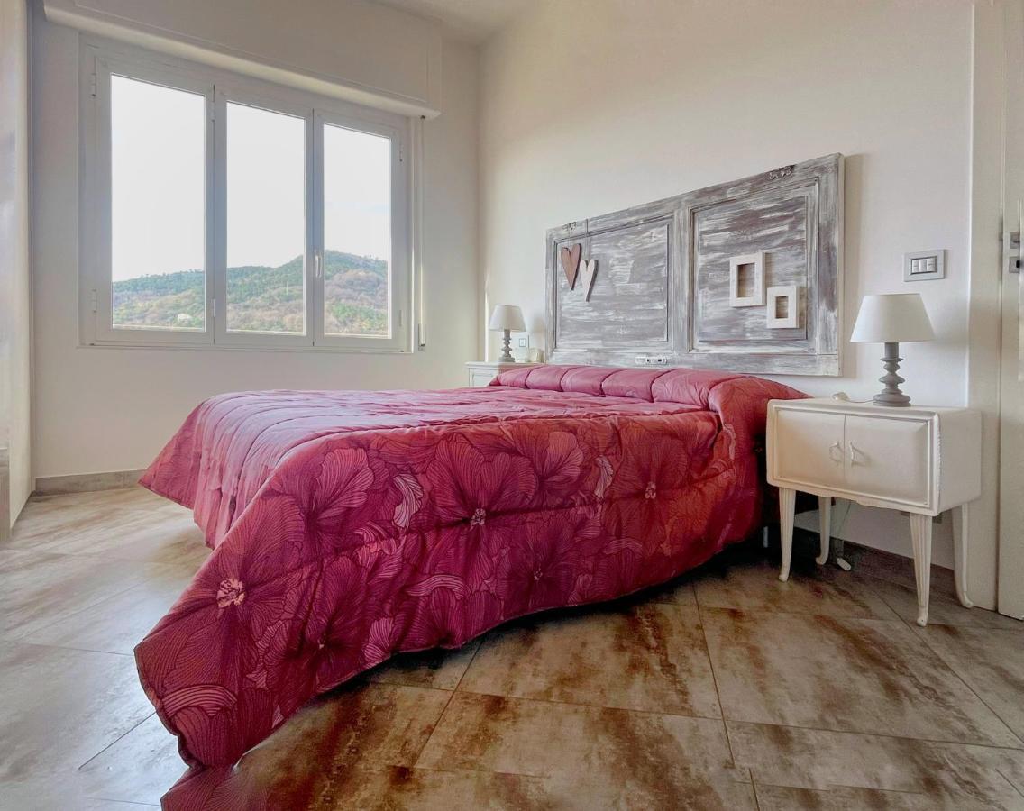 Il Nido Di Giraben Apartment Savona Exterior foto