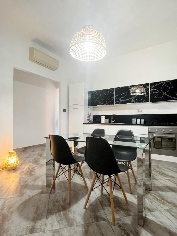 Il Nido Di Giraben Apartment Savona Exterior foto